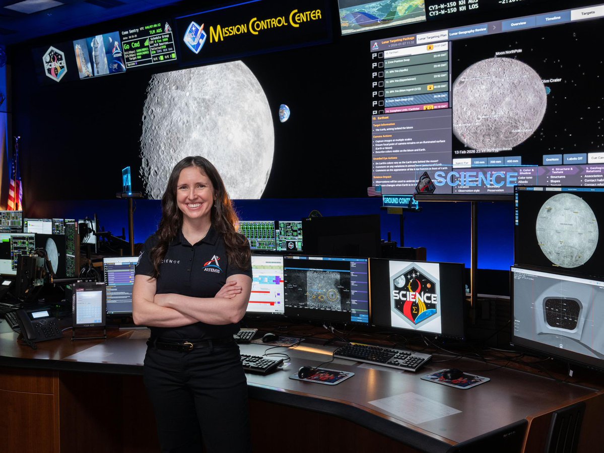 TheRiddlerMan's tweet image. You heard her voice during lunar flyby, now meet the scientist responsible for coaching astronauts as they observed the #Moon.

Kelsey Young is a Goddard scientist, #Artemis II lunar science lead, and one of three science officers who sat in Mission Control.
#NASA

Learn more: