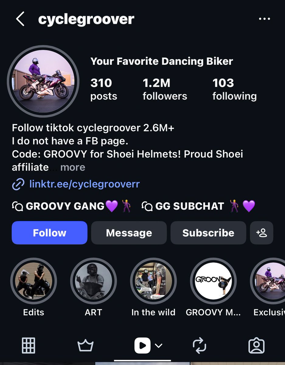 bee⁷ 🪭 is SWIMMING 🌊 tweet media