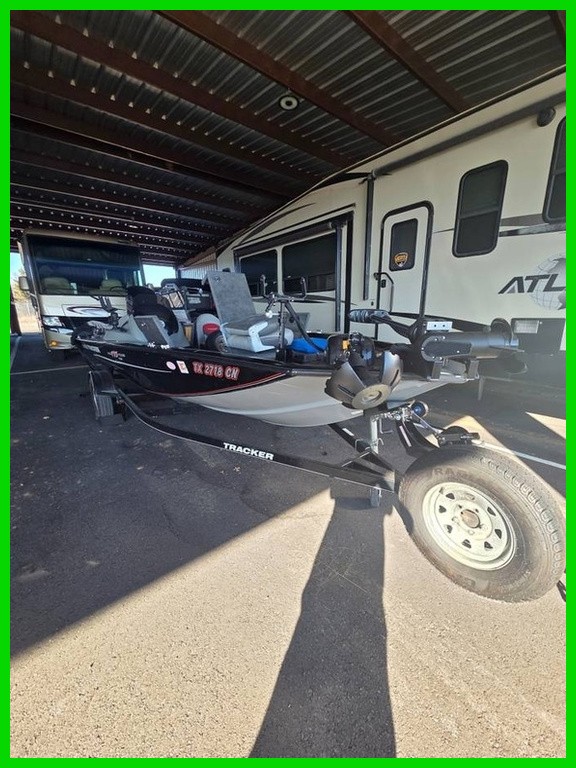 USBoatSales's tweet photo. Ad: For Sale - 2015 Tracker Pro 175 TXW Powerboat 17 1/2 ft... https://t.co/p13qUGz0Sp More-->https://t.co/X2T1c1oYIl https://t.co/bW5A0ILhi5