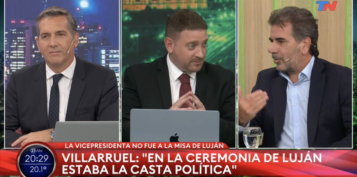 LA NOCHE | 📺
#LaVes <a href="/todonoticias/">TN - Todo Noticias</a> 3.4
#M1 @c5n 2.5
#MasNacion <a href="/lanacionmas/">La Nación Más</a> 1.4
#H20 <a href="/A24COM/">A24.com</a> 1.3
#DuroDeCallar <a href="/CronicaTV/">Crónica</a> 1.2
#LaNoche <a href="/canal26noticias/">CANAL 26</a> 1.2