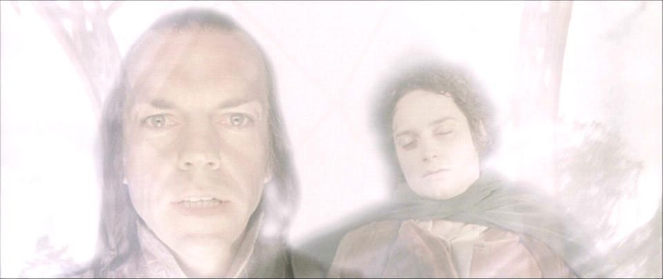 quando tô com crise de sinusite severa e preciso usar óculos escuro pq enxergo tudo assim