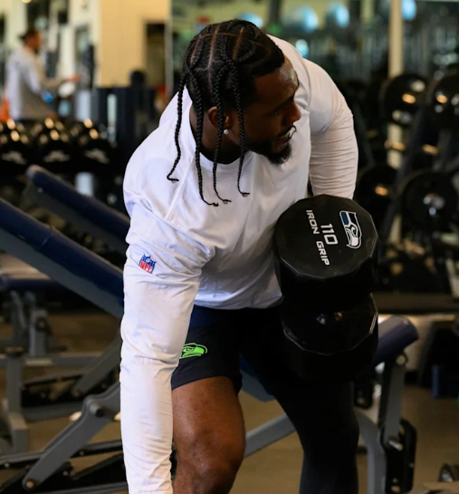 hawkmania4's tweet image. Who showed up yesterday for the #Seahawks voluntary offseason workout program based on the photos [so far]?

Derick Hall
Josh Jobe
AJ Barner
Charles Cross
Patrick O'Connell
Ty Okada
Connor O'Toole
Noah Igbinoghene
D'Anthony Bell
Nehemiah Pritchett
Rodney Thomas II
Devon