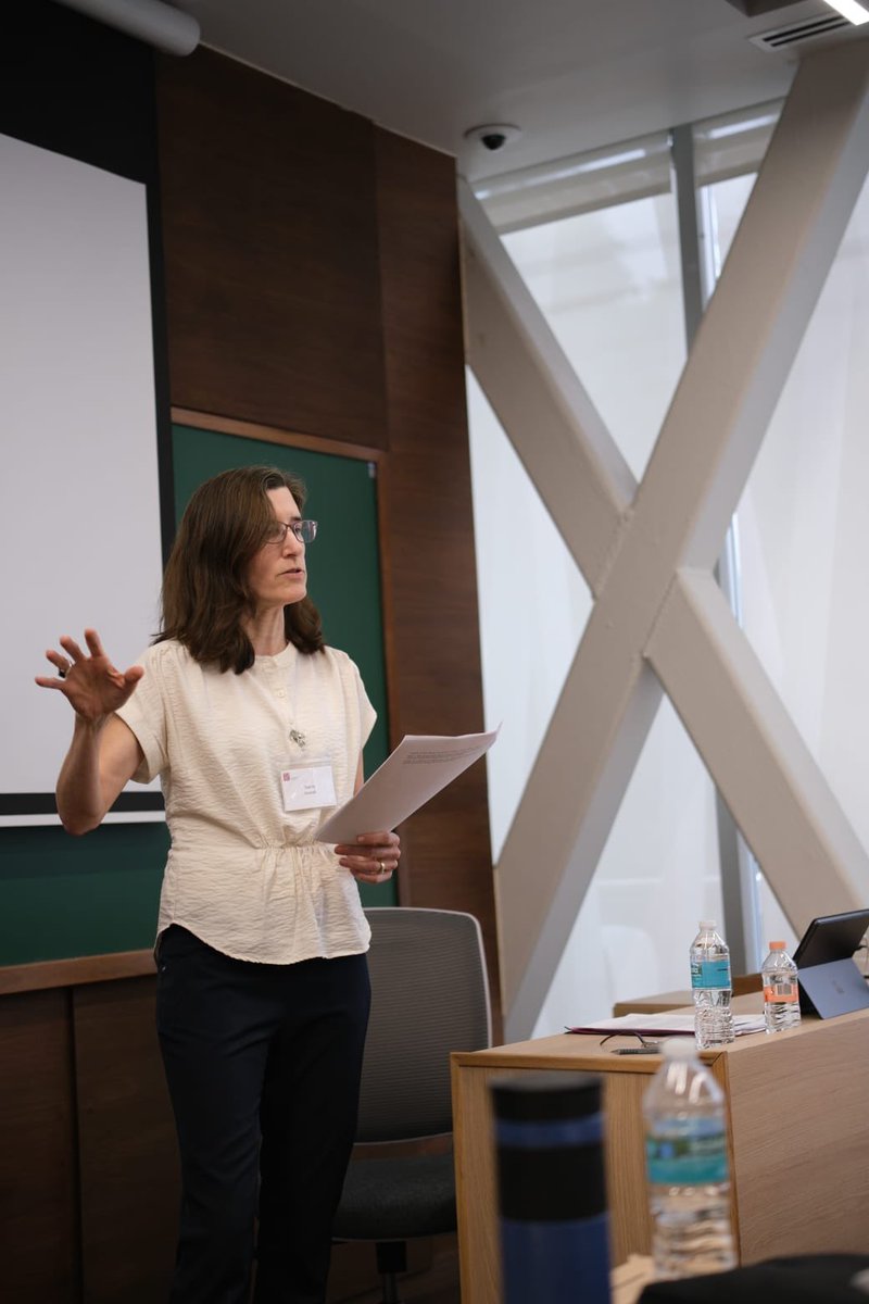 Facultad FilosofíaUP tweet media