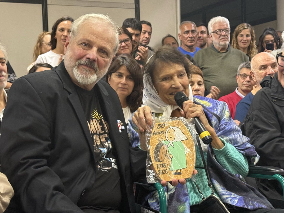 geminiani1963's tweet photo. Estuvimos en la inauguración de la nueva sede de Folklore de la UNA

Este nuevo espacio es el resultado del compromiso de la comunidad educativa que a pesar de los recortes de presupuesto consiguió lo que el gobierno eligió desatender. 

Universidad pública y gratuita. https://t.co/XZYpFm0xrJ