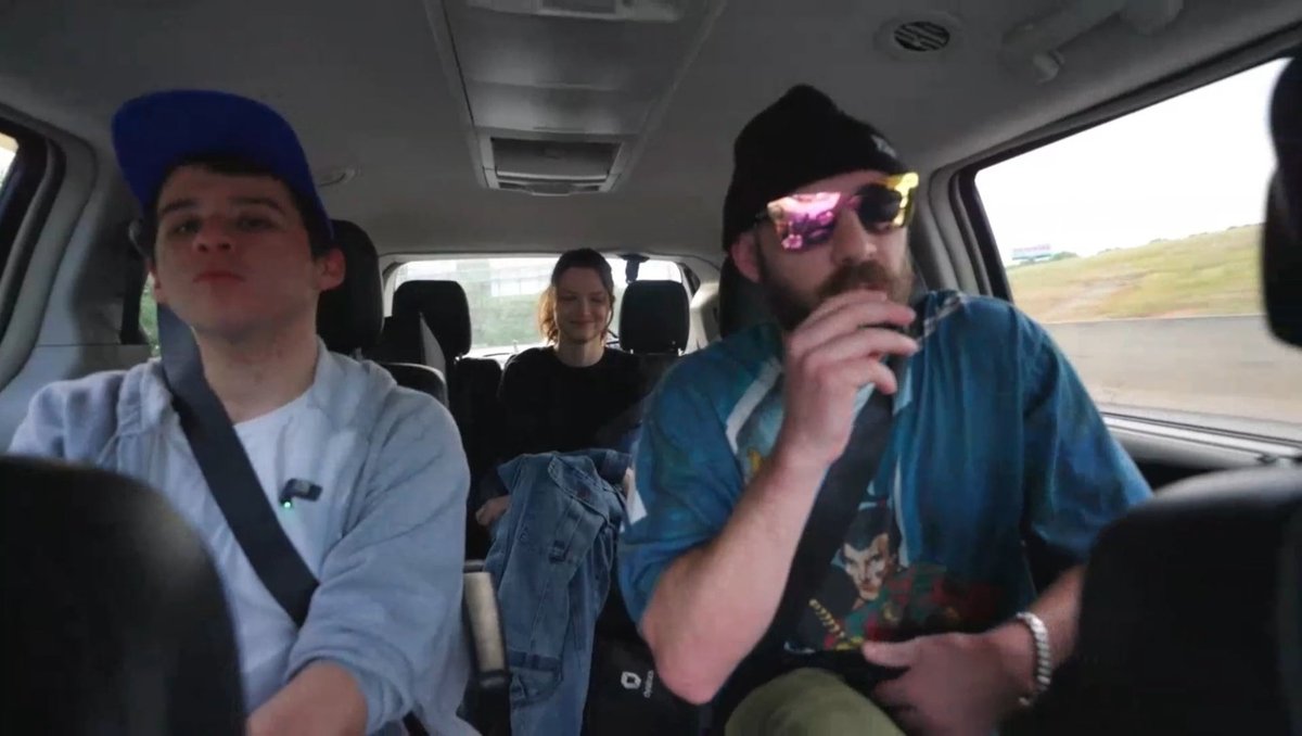 nico_avchd tweet media