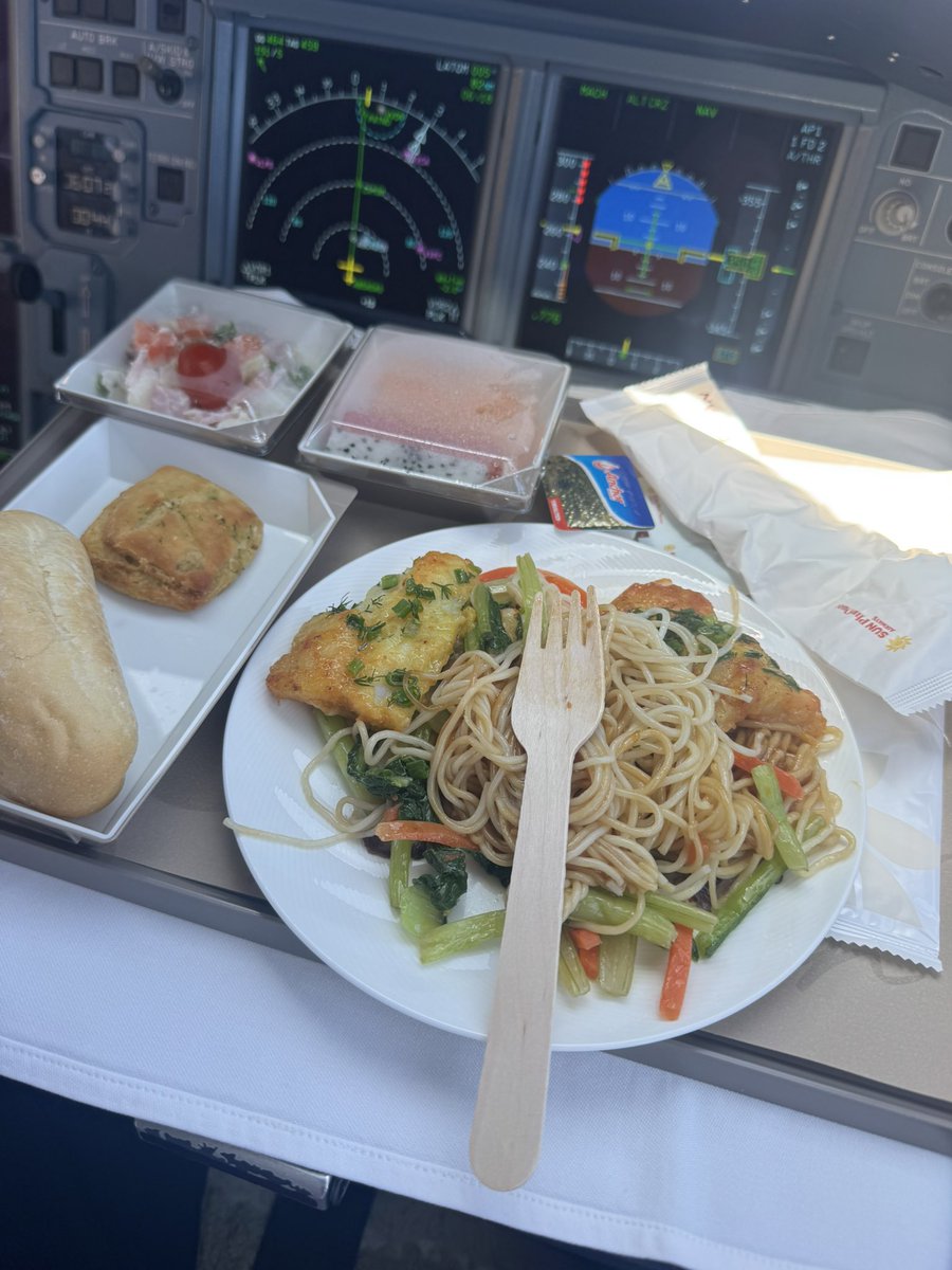 yoon2391's tweet photo. Yummy!! Hehehehehe https://t.co/5KKwkEUSO7
