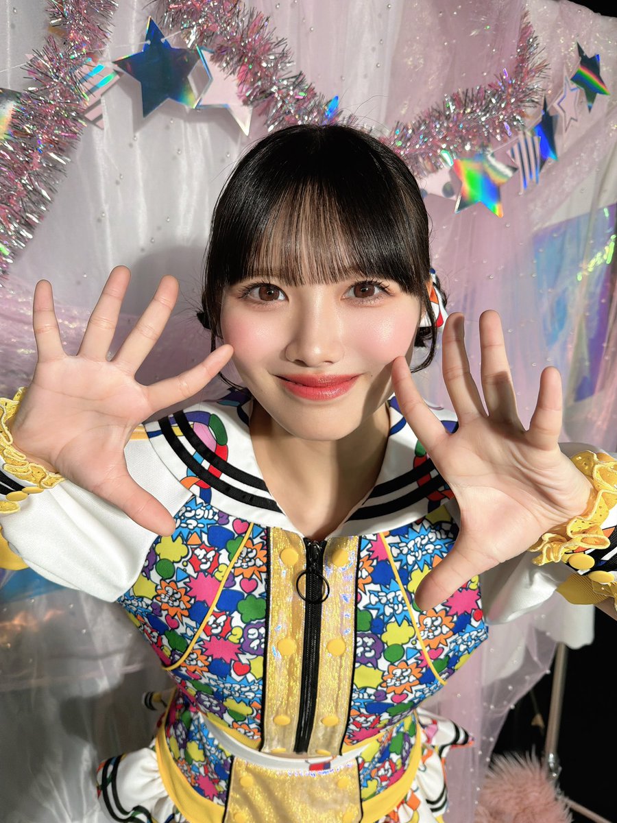 虹のコンキスタドール 的場華鈴 等身大タペストリー② おはようございま〜〜す！