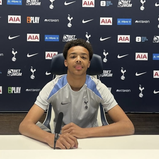 The_Bladesman's tweet photo. 16 year-old defender Malakai Suleiman has joined Sheffield United from Tottenham Hotspur after rejecting multiple offers from Cat 1 and Cat 2 academies. He was a trialist for United's U18s at the weekend.

[@TalentHunter]

#twitterblades #sufc https://t.co/IkeyGtvVBo
