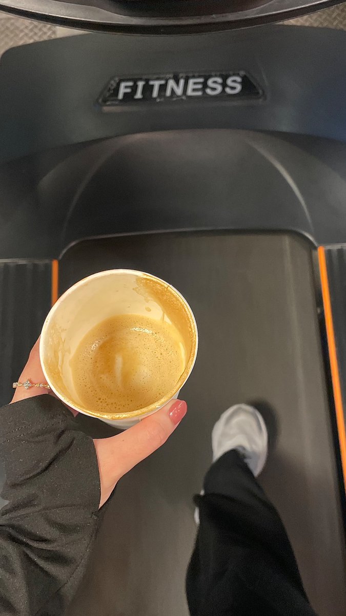 896Same's tweet photo. ☕️👩🏻‍⚕️♥️🏋🏻‍♂️ https://t.co/629umORljW