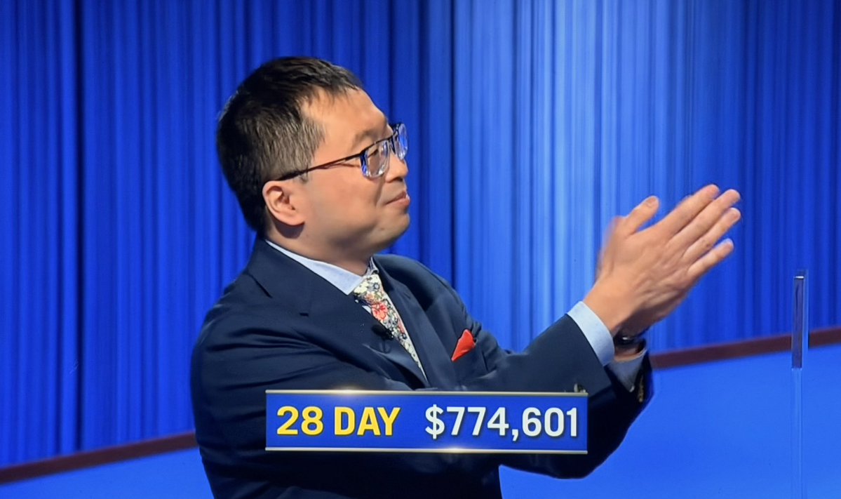 Dustin_Cone's tweet image. Jamie Ding NARROWLY continues his Jeopardy winning streak 

He almost got upset but by a couple thousand but pulled it out #Jeopardy