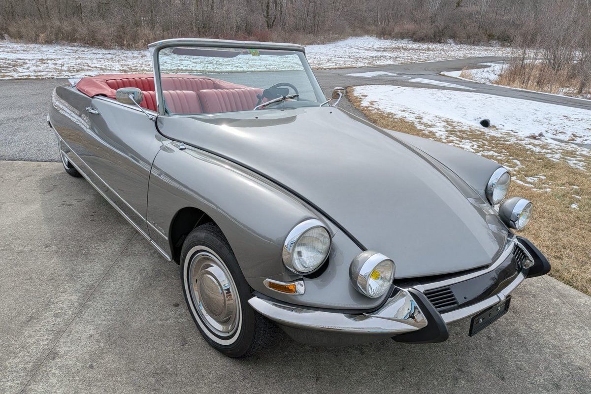 Bring a Trailer tweet media