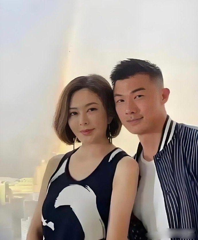 罗百万 tweet media