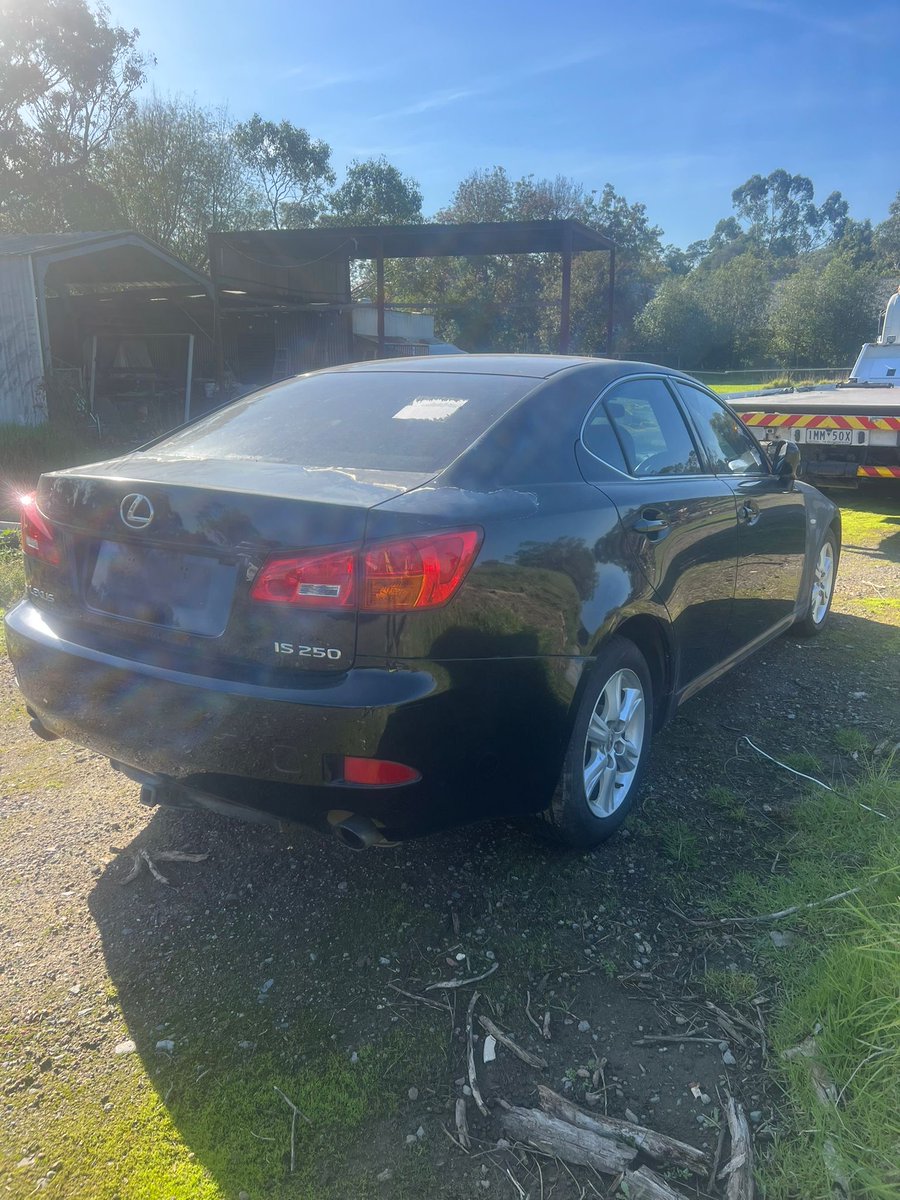 parts49765's tweet image. Now wrecking: 2007 Lexus IS250 Prestige — 2.5L petrol, automatic. Engine #: 4GR0287167 • VIN: JTHBK262802035623. Parts available now. Details: wix.to/S9KOgnP #Lexus #IS250 #AutoParts #NowWrecking