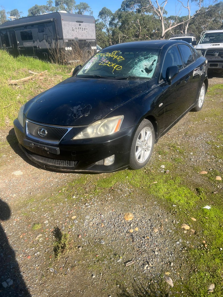 parts49765's tweet image. Now wrecking: 2007 Lexus IS250 Prestige — 2.5L petrol, automatic. Engine #: 4GR0287167 • VIN: JTHBK262802035623. Parts available now. Details: wix.to/S9KOgnP #Lexus #IS250 #AutoParts #NowWrecking