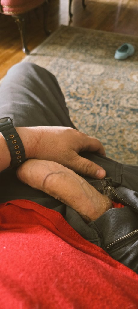 Intensityno1's tweet photo. Time to relax after work. https://t.co/kxZK832027