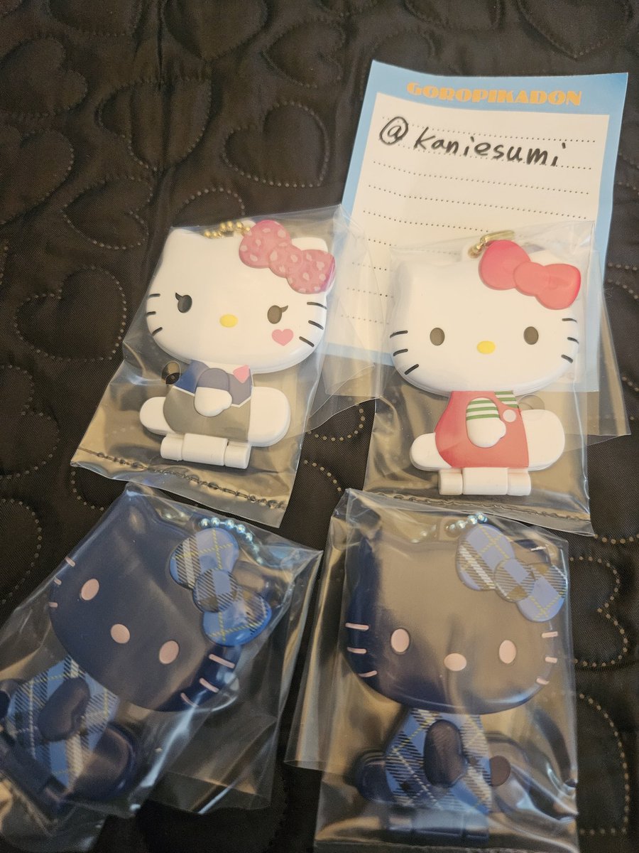 えすみサン tweet media