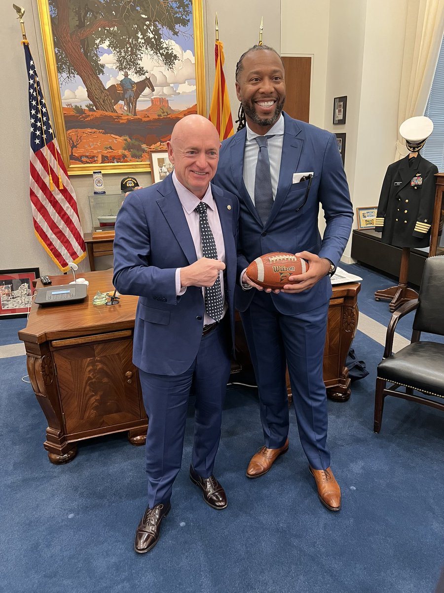 Senator Mark Kelly tweet media