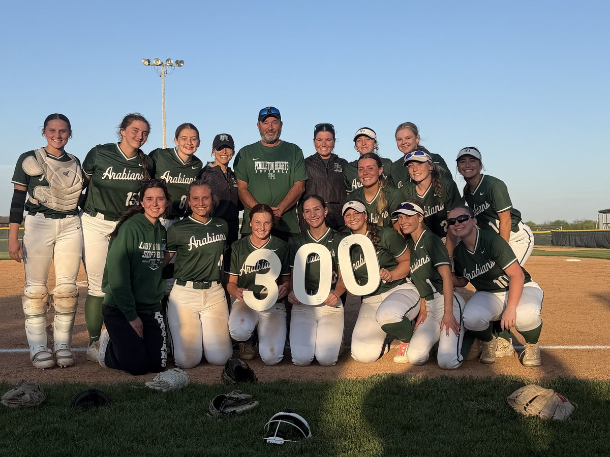 ArabianSoftbal1's tweet photo. Of course we need to end the night with a Gatorade dump on Coach Davis!!  Good thing it was just water. Congrats Coach well deserved!  @PHHSAthletics @hunt_Rob @RobDavi74912899 https://t.co/YDVVcqY52V