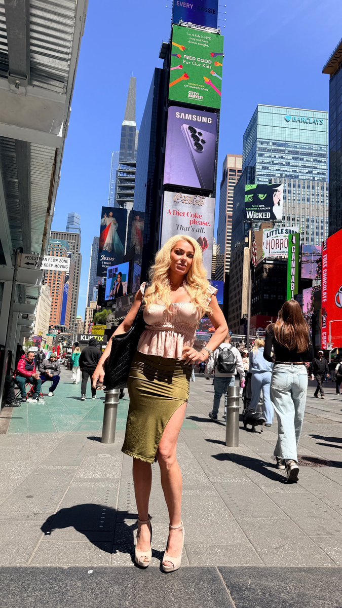 Taylor Vixxen- NY 4/20-23, MIA 5/10-15, DAL5/27-29 tweet media