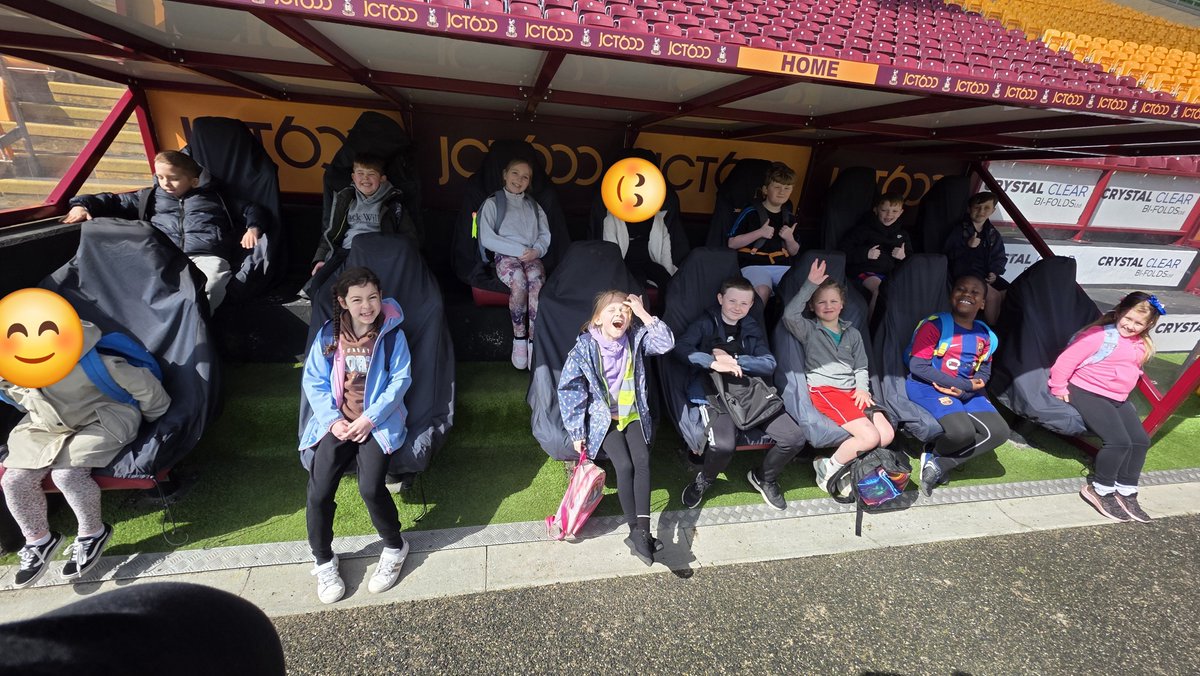 stjosephskly's tweet image. Today, Yew Class had a great morning at the Bradford City Stadium! The children enjoyed a tour of the building including the grounds then ended with a friendly game of football ⚽️🎒
 #BestDaysOfTheirLives  #SJKYewClass #Schooltrip