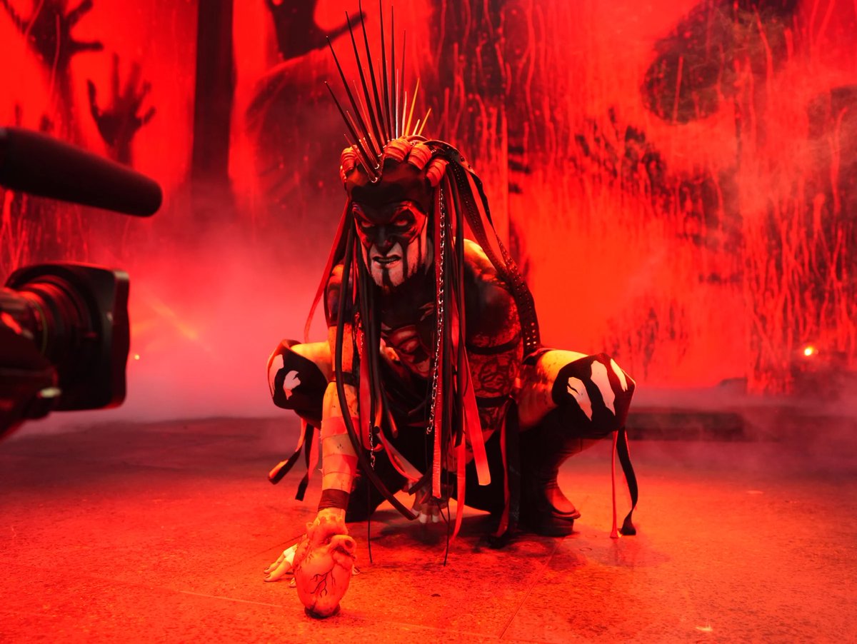 Finn Bálor tweet media