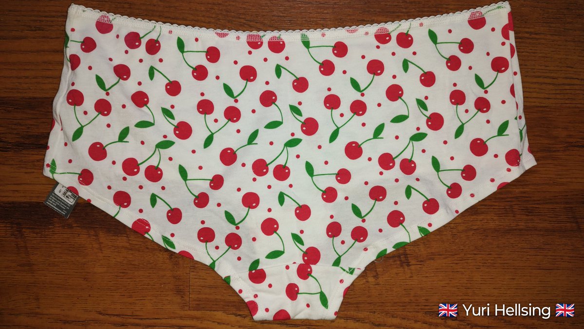 Yuri Hellsing tweet media