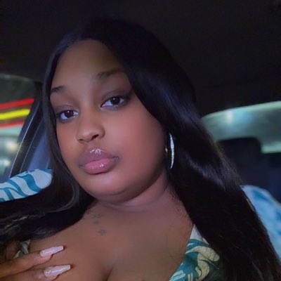 Mia Banks tweet media
