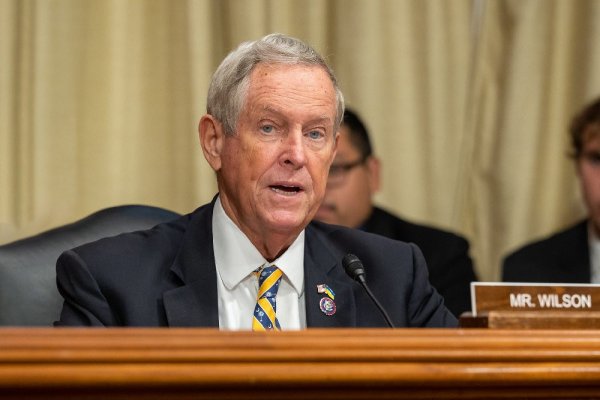 OneNationRadio3's tweet image. #Social: Joe Wilson called on Félix Tshisekedi and @GeneralNeva to halt attacks on #Banyamulenge communities, as over 4,000 protesters gathered in #Washington, D.C. condemning violence in #SouthKivu.