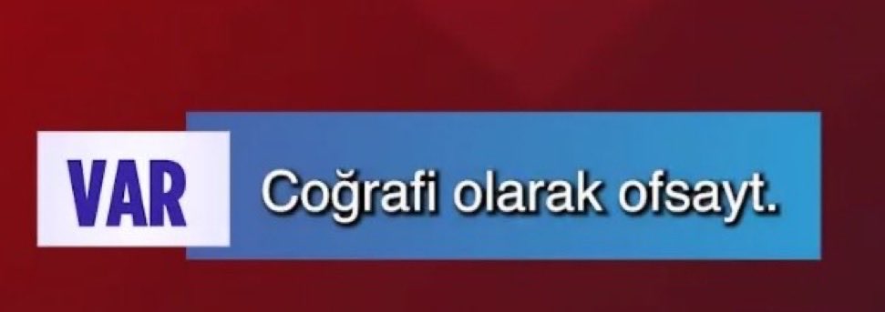 vetmutlu's tweet photo. Sanırım o pozisyonda Yunus kaleye paralel, hakeme dik uzanıyordu. https://t.co/LKizypZSva