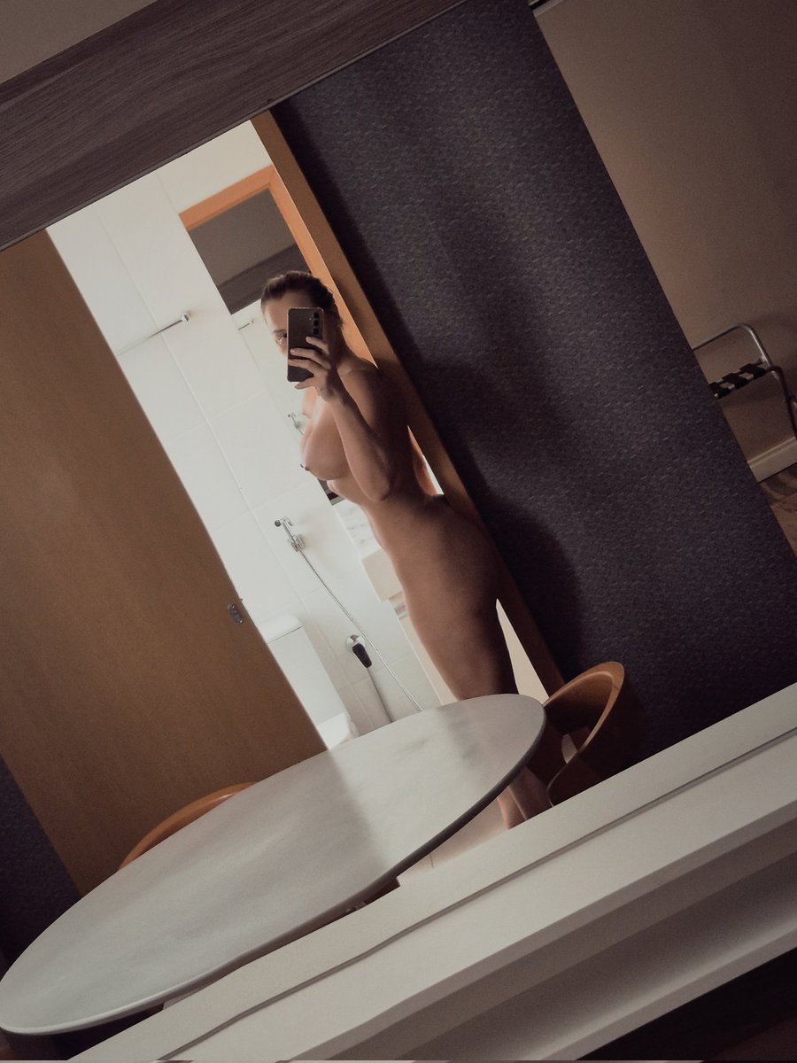 A Gaúcha Nina tweet media