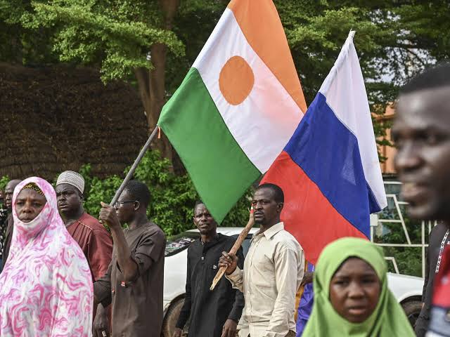 Intelligency225's tweet image. Du #Mali 🇲🇱 au #BurkinaFaso 🇧🇫 jusqu’au #Niger 🇳🇪, la #Russie était attendue comme une alternative plus efficace au Sahel.
Malgré l’appui de Wagner/Africa Corps, les résultats en matière de renseignement et de lutte antiterroriste ne sont pas à la hauteur des attentes. 1/2