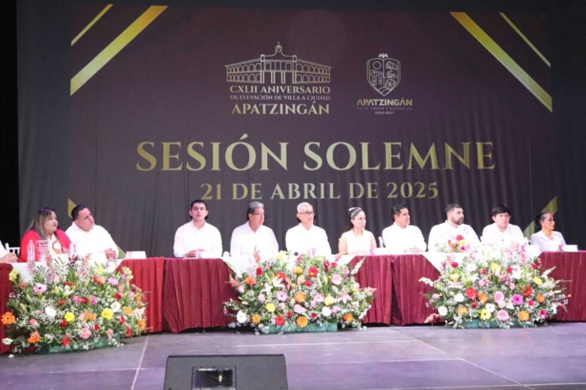 Apatzingán reconocerá hoy a ciudadanos destacados con condecoraciones “Hijo Predilecto”, “Ciudadano Distinguido” y “Mérito Juvenil” michoacanenlinea.mx/apatzingan-rec…