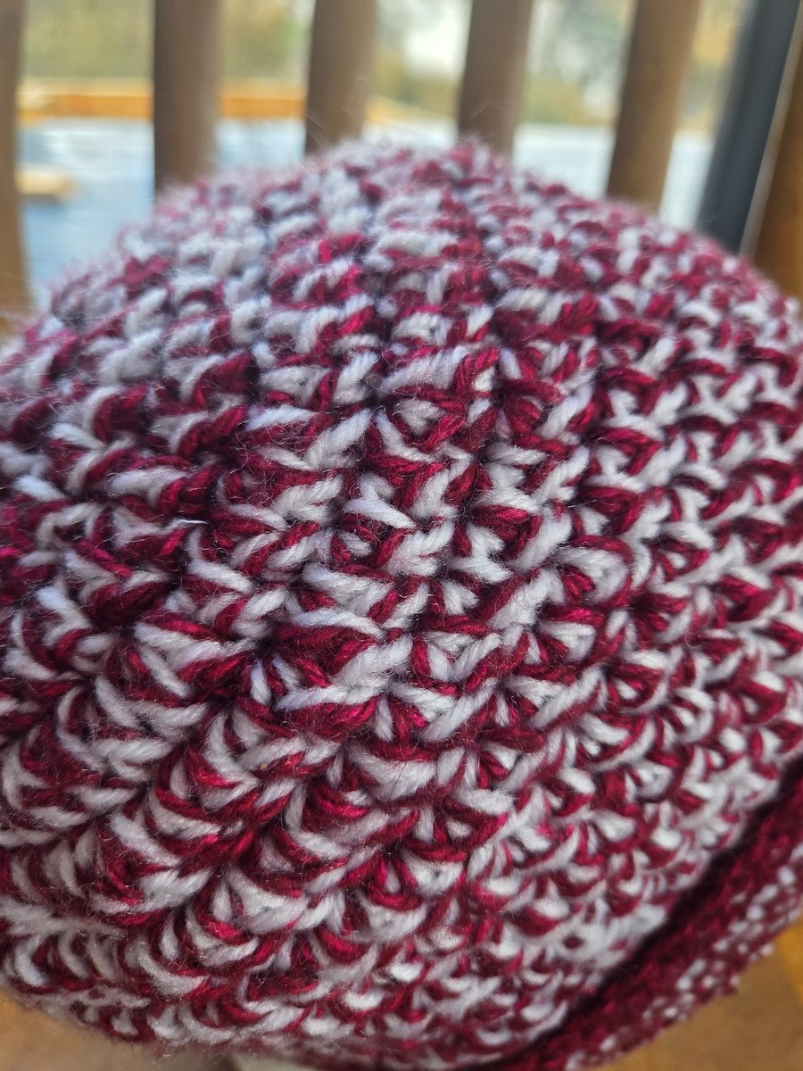 craftednookgift's tweet photo. 🧶 Cosy, handmade, and full of texture — this burgundy &amp; white crochet hat brings a touch of Mull warmth wherever you wander. Snug brim, soft yarn, and a pattern that catches the light like seafoam on red rock.  #CrochetHat #HandmadeOnMull #TheCraftedNook #ScottishCraft https://t.co/OuS51pYHG8
