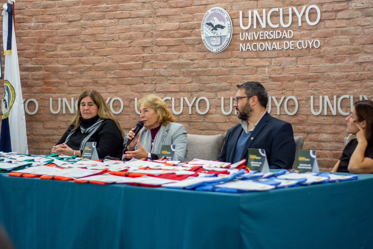 Esther Sánchez tweet media