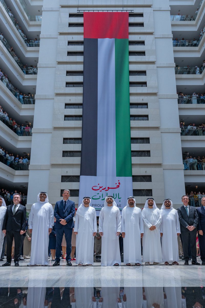 groupfazza's tweet photo. حمدان بن محمد: برؤية وتوجيهات محمد بن راشد، يواصل قطاع الطيران في دبي دوره كشريان حيوي رئيس يربط شرق العالم بغربه وشماله بجنوبه، بما يسهم في تعزيز الا��تصاد العالمي، ورسم ملامح مستقبله، من خلال تسهيل حركة المسافرين والبضائع بكفاءة كبيرة وقدرة كاملة على التكيف مع مختلف المتغيرات الإقليمية والعالمية المحيطة. فخور بفريق عمل مطارات دبي، وطيران الإمارات، وفلاي دبي، ونثمن الأداء المتميز لقطاع الطيران في دبي وقدرته على مواكبة مختلف المتغيرات بآليات عمل تضع راحة المسافر وأمنه وسلامته دائماً في المقدمة.. الابتكار والحرص على التطوير بمعايير مستدامة ركائز لرؤية طموحة هدفها تحقيق ريادة دبي في كافة المجالات.