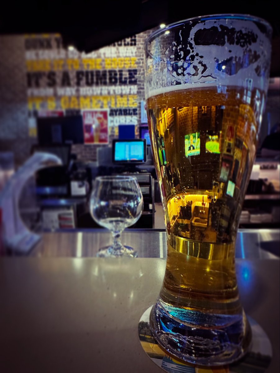 dustinpari's tweet image. •To Tuesday•
#DrinkResponsibly