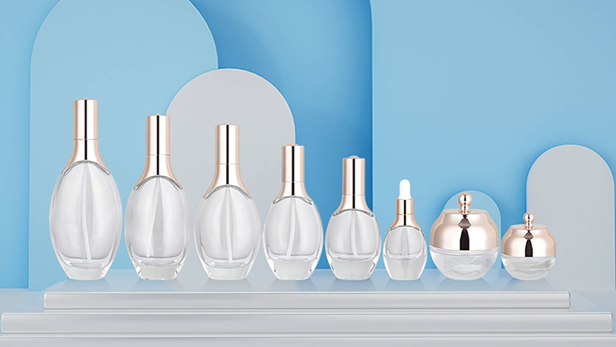 thassiomiranda's tweet image. Unboxed my latest parcel!  Fresh skincare haul from [Brand] – can’t wait to try the vitamin C serum! #Unboxing #SkincareLove