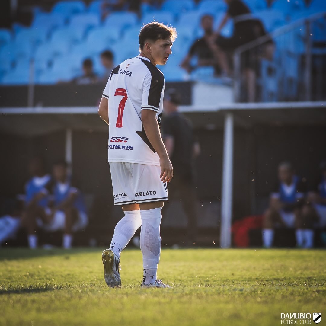 El fútbol y su historia tweet media