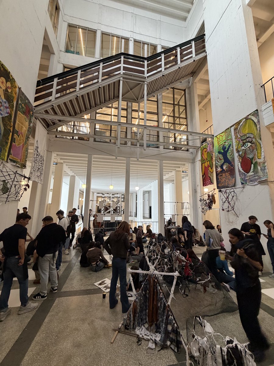 Dört hafta süren etkinliğin son günü <a href="/ARAYICIOsman/">Osman ARAYICI</a> Çok güzel bir etkinlik oldu <a href="/MimarSinanGSU/">MSGSU</a>