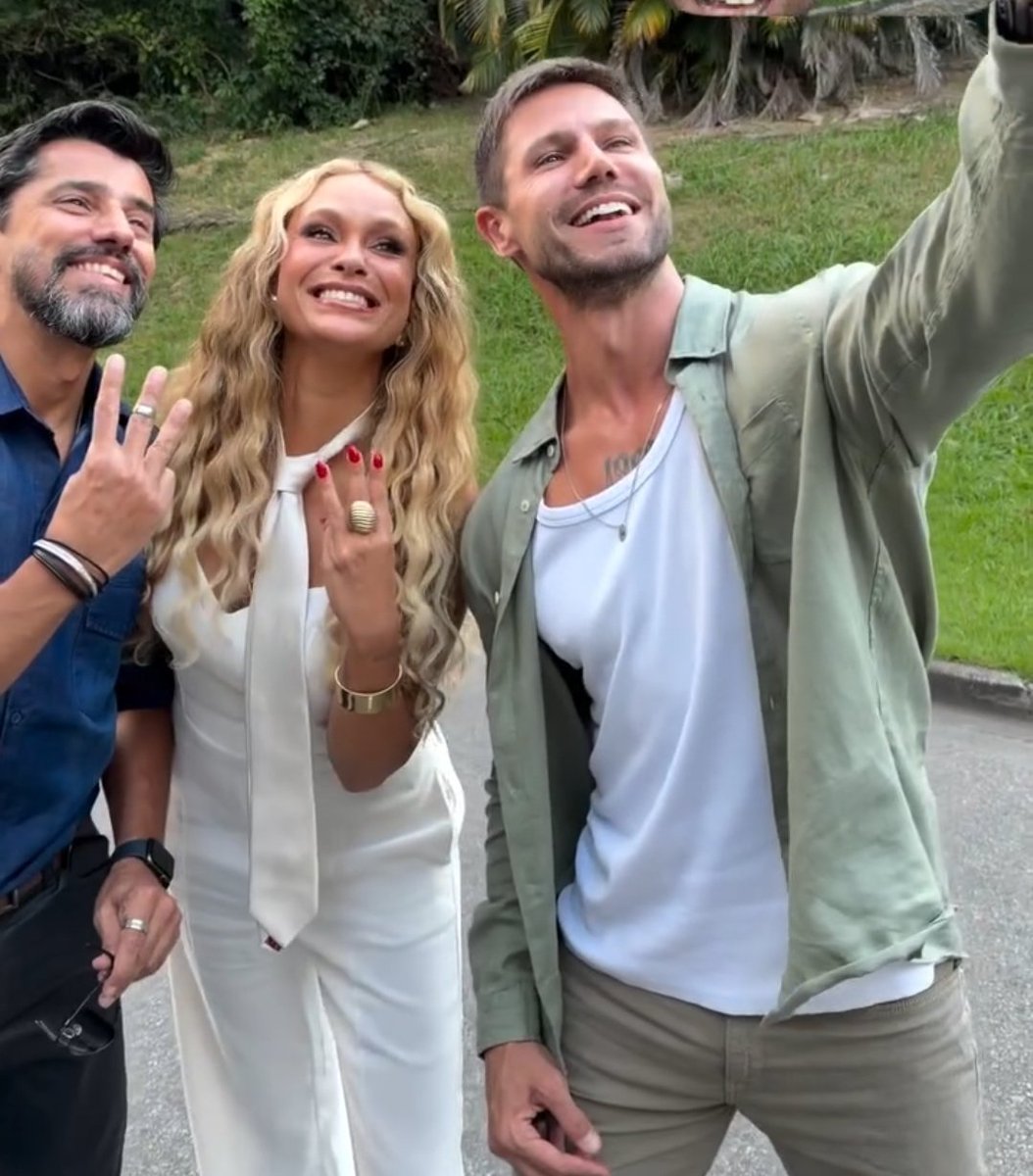 rafacita tweet media