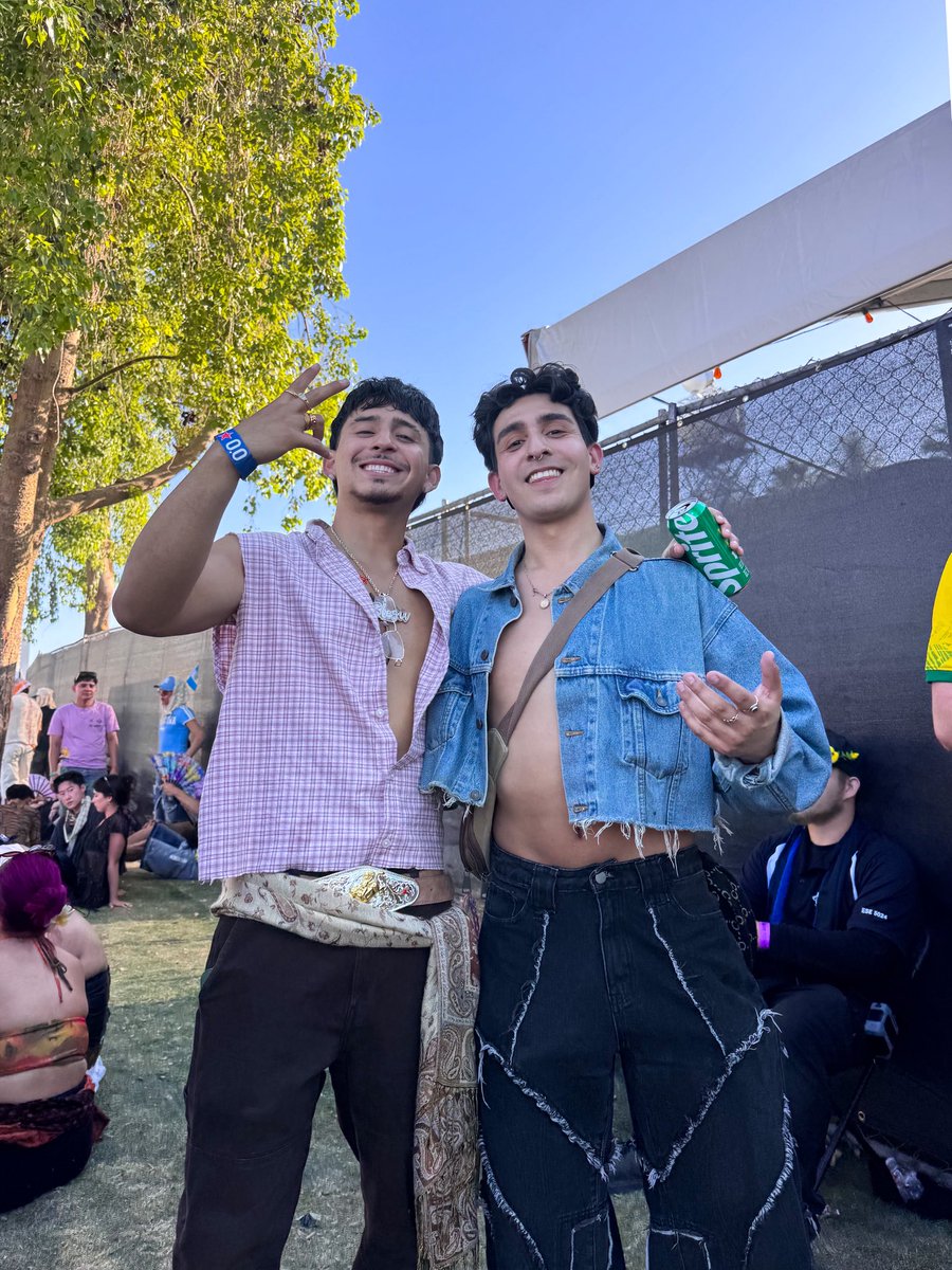 Josh 🤙 tweet media