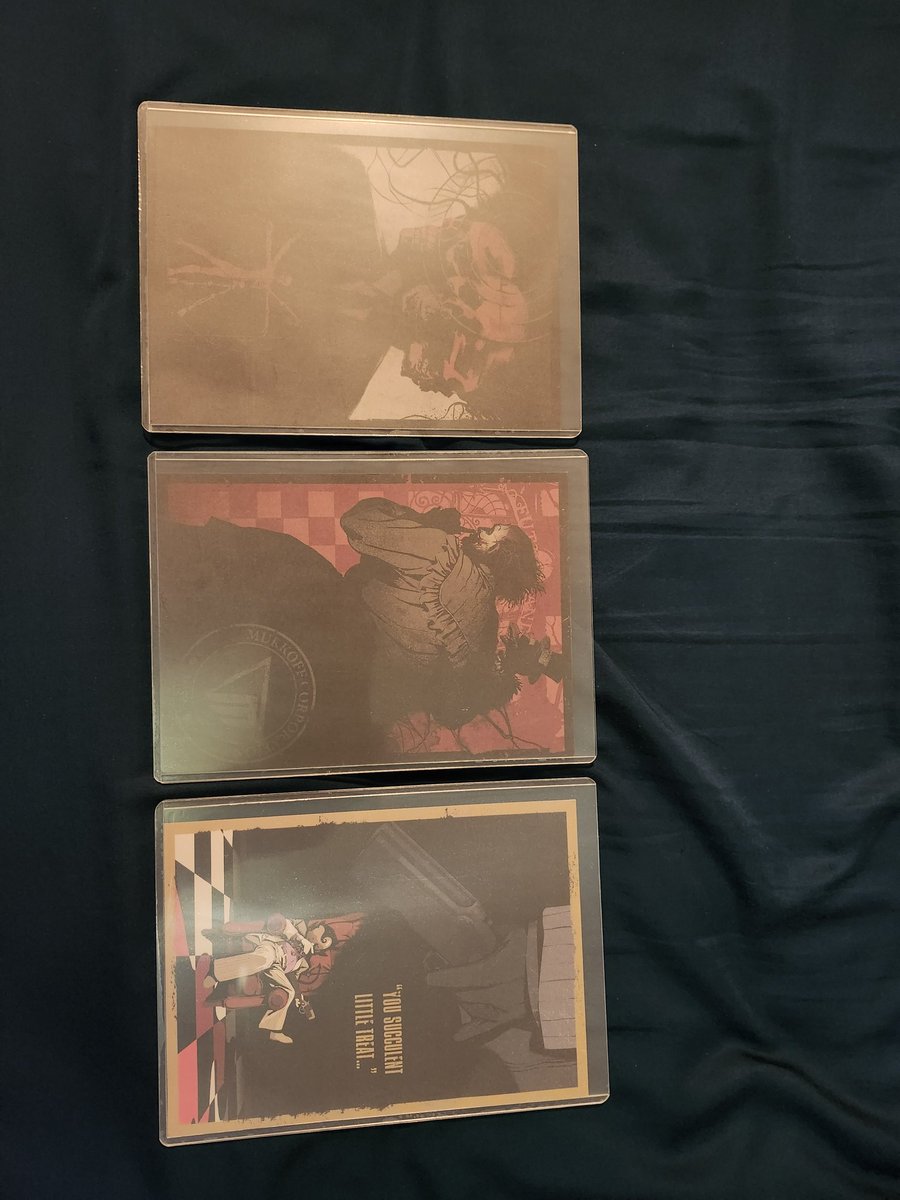 Ordered 5x7 poster cards. 
My first order: came some what damage Franco card was bent and the corner of the program x was damaged.

Second order: all 3 poster cards were minor bent but no corner damaged so it looked presentable.

<a href="/TheRedBarrels/">Red Barrels</a> try to ensure my cards aren't bent