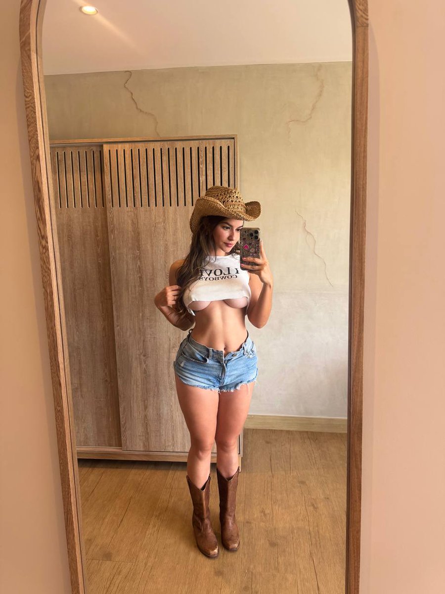 stephanie tweet media