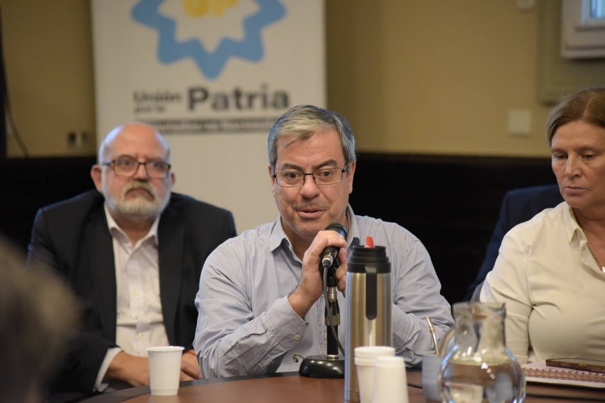 En el Congreso de la Nación llevamos este diagnóstico construido con los municipios bonaerenses en el COSAPRO: desmantelamiento de políticas, interrupción de vacunas y una situación crítica en salud mental producto del ajuste.