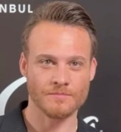 Que queréis que os diga ???
No puede estar ni mas alto ni más guapo ni más rubio ni con los ojos más verdes 🫠🫠
🙃❤️🙏🏼🫵🏻
#KeremBürsin