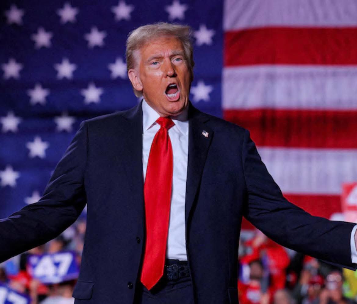 Aesalerte's tweet image. 🔴🇺🇸FLASH : Donald Trump se vante d’être le meilleur président des États-Unis et affirme être particulièrement fort en temps de guerre. « J’aurais gagné le Vietnam très rapidement. Si j’avais été président, j’aurais gagné l’Irak. (…) Regardez le Venezuela : je l’ai conquis en 45