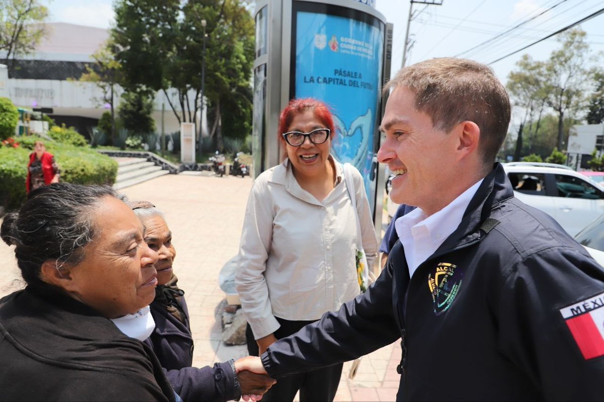 LopezCasarinJ's tweet image. ⭐️En el #MartesObregonense escuchamos, actuamos y resolvemos. Realizamos una jornada más de atención a las y los obregonenses con todo el Gabinete de la @AlcaldiaAO. 

#TodoEsPosible cuando hacemos equipo en comunidad. 

#CasarínAlcalde