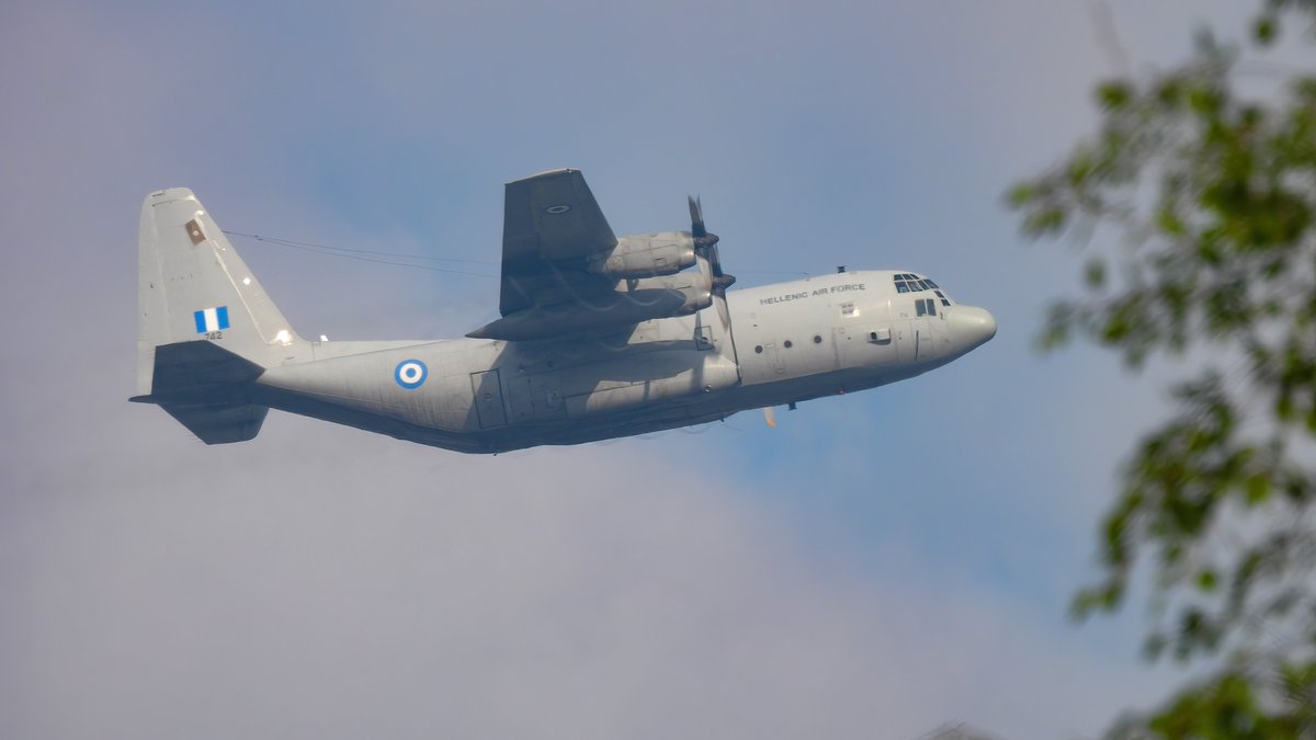 EHEH_Spotter's tweet photo. 🇬🇷 Hellenic Air Force C-130H 742 as flight #HAF356H #EHEH 03 departure #garden
#NLspot https://t.co/ZL47aZPMl5