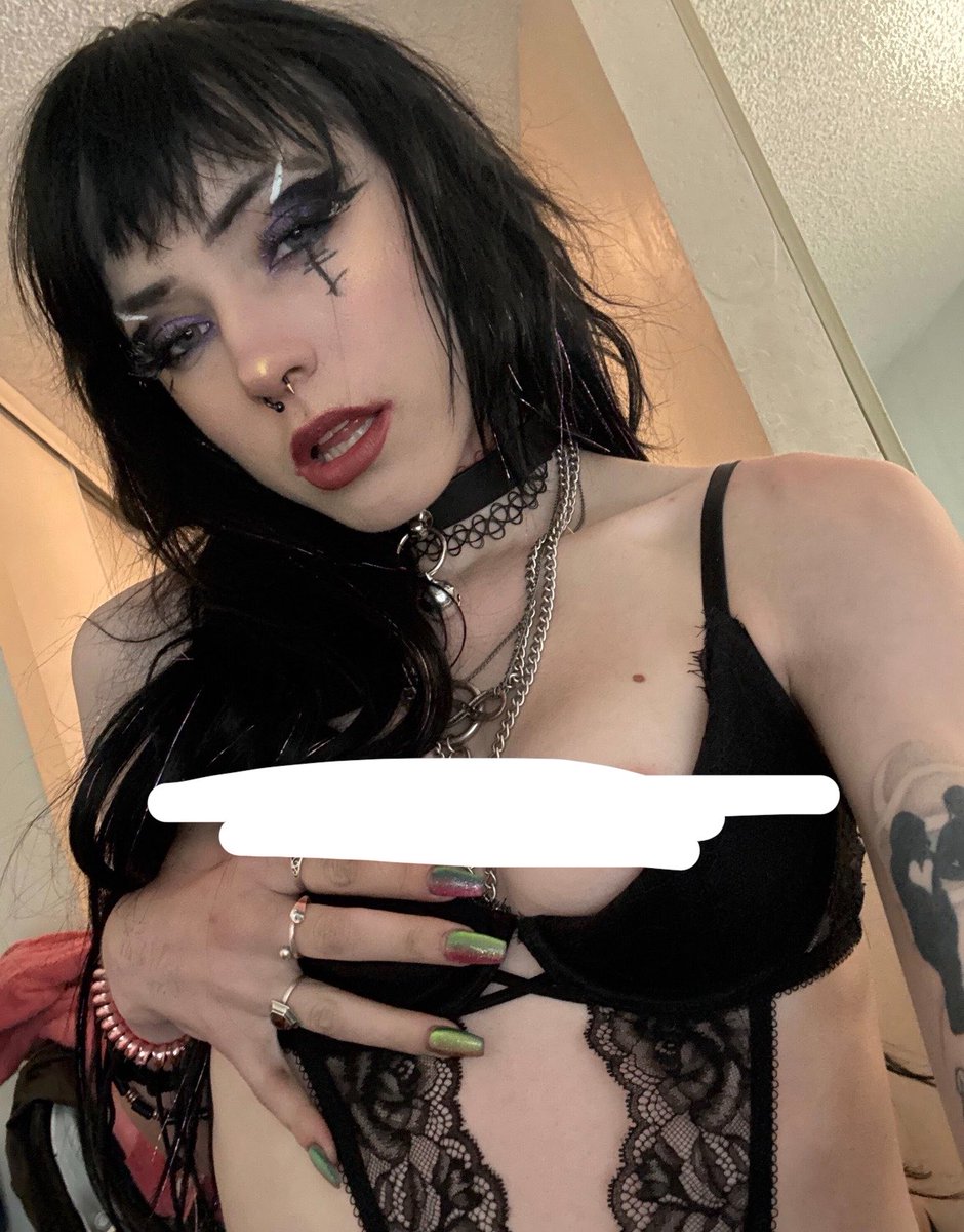guideparlalune's tweet photo. hey #BayArea i’m looking for girlies 18+ to collab with on #onlyfans #OF #OnlyFans !!! 
DM to collab. (my dm are open) https://t.co/USPcxlbbEy
