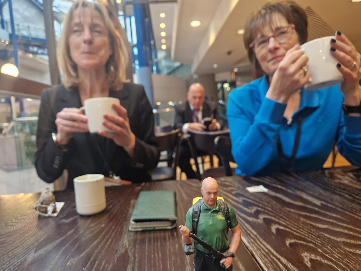 LawnMasterNotts's tweet photo. Sorry for those who haven't been to a #SBSEvent yet #sbswinnershour
But go on post a photo from one you have been to, guaranteed to cheer you up
My Little Man again with his 2 favourite grannies @SimsHilarysims and @capriccioqu4 🤣🤣🤣🤣 https://t.co/AgSY32wLQW